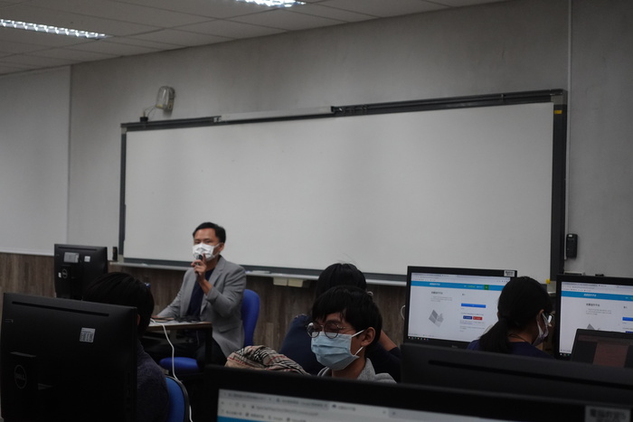 「四年解鎖」111.10.21「英文寫作一」課程-工作坊:「電子地圖入門與製作」圖片